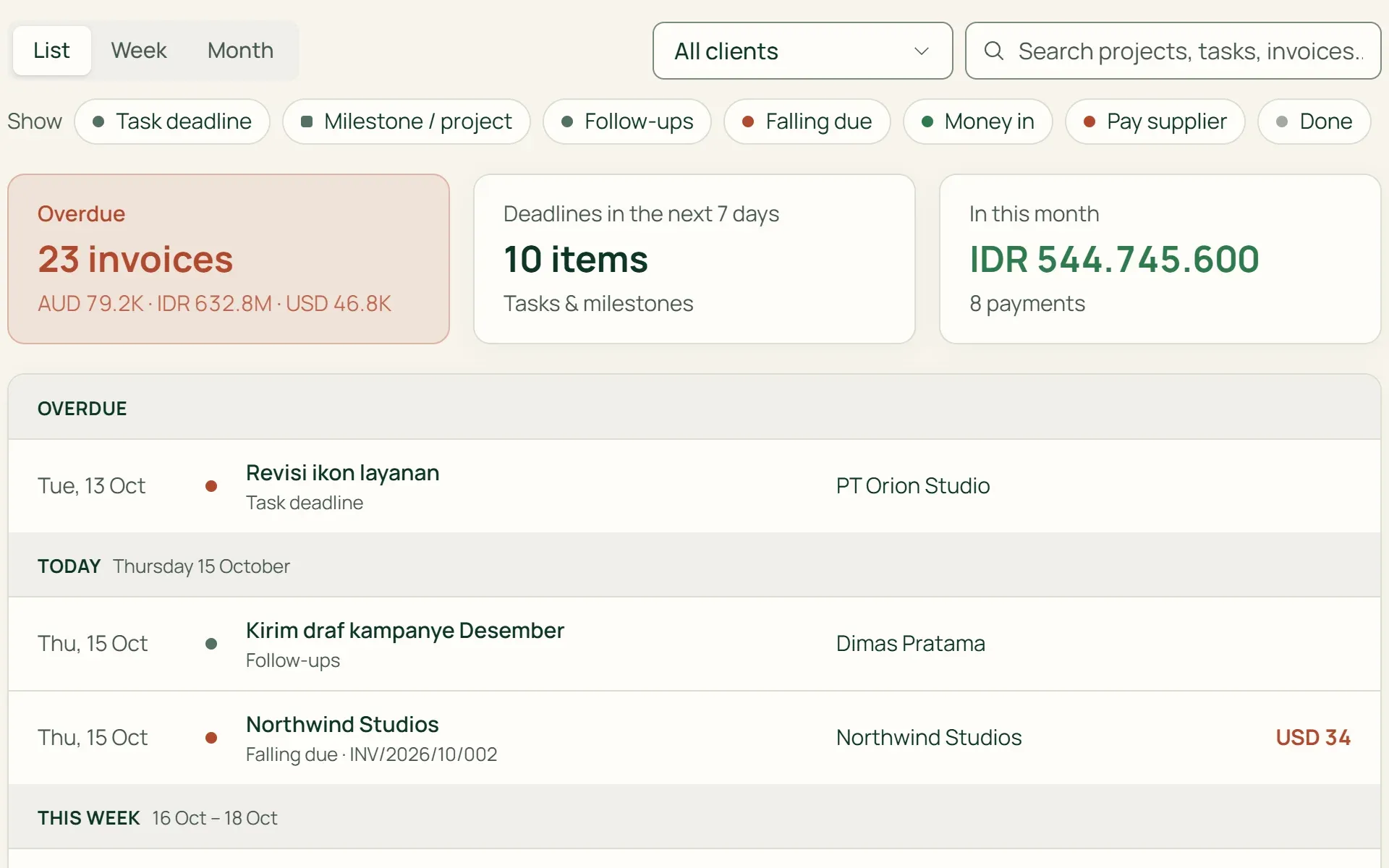 Tumra's Agenda in list view: overdue invoices, this week's deadlines, and money in.