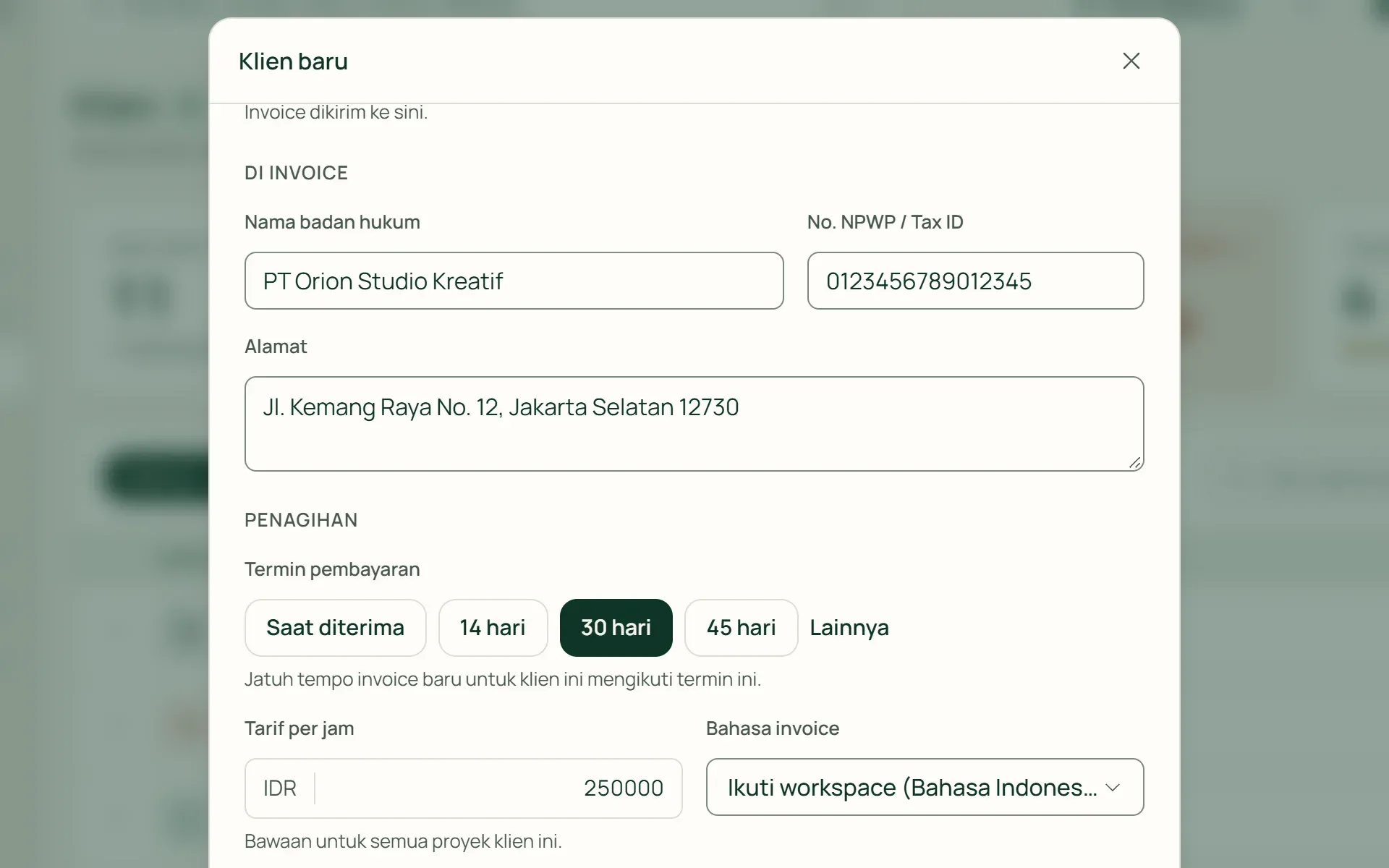 Form klien baru di Tumra dengan NPWP, termin pembayaran, tarif per jam, dan bahasa invoice.