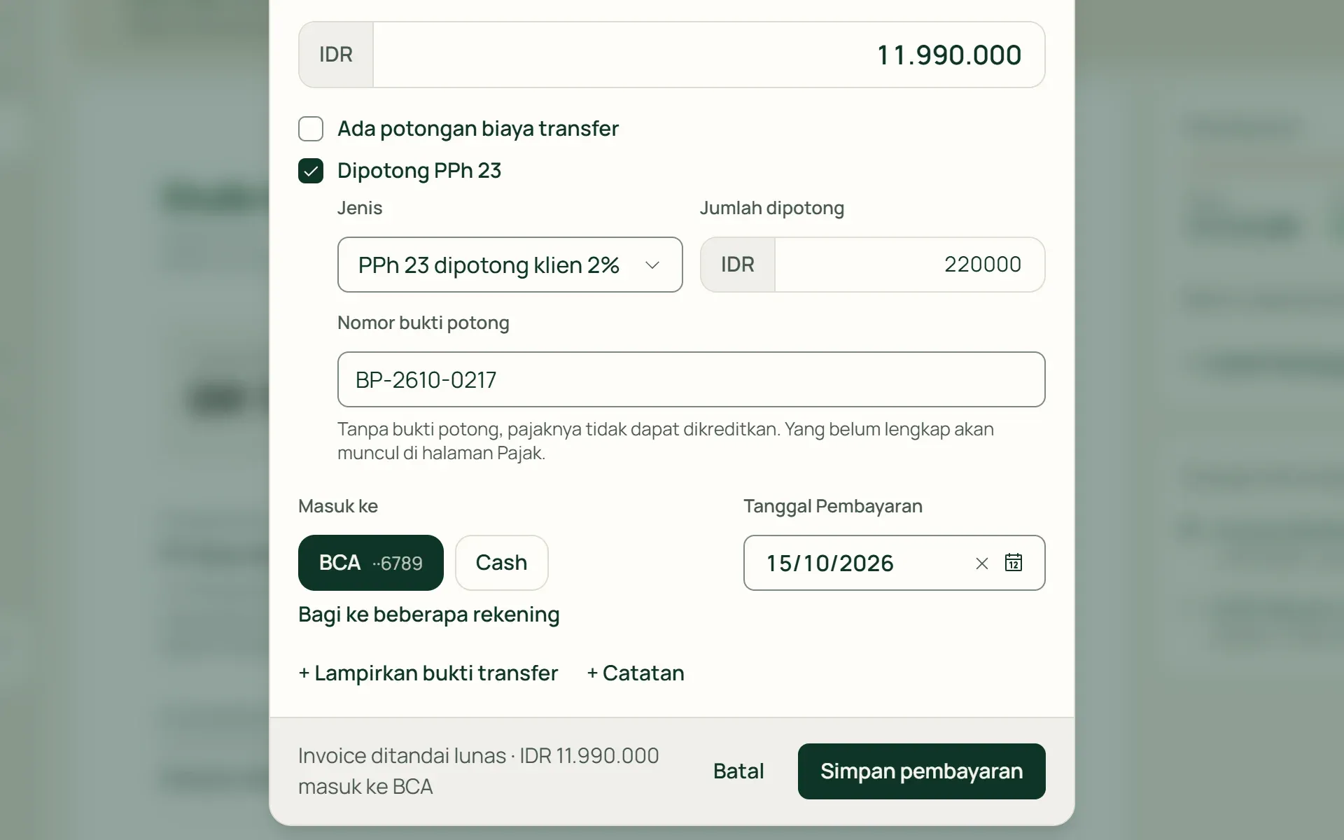 Pencatatan pembayaran di Tumra: klien memotong PPh 23 Rp 220.000 dan Rp 11.990.000 masuk ke bank.