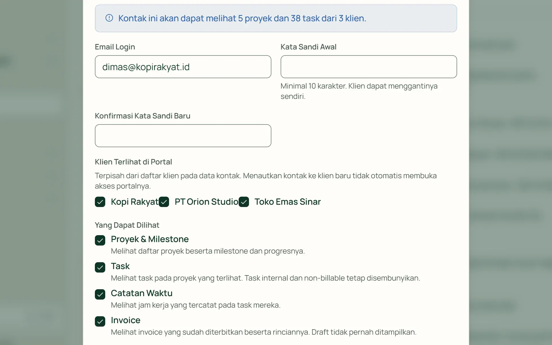 Pengaturan akses portal di Tumra: centang proyek, task, catatan waktu, dan invoice untuk satu kontak.
